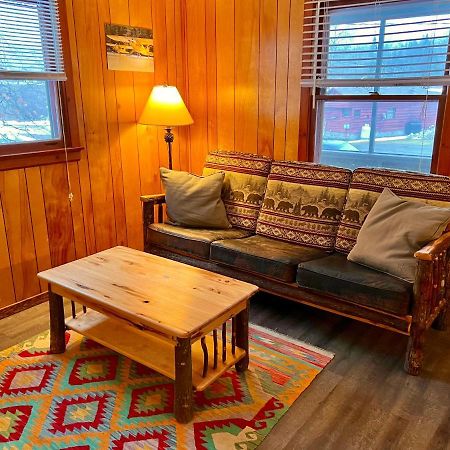 מלון Indian Lake Adirondack Lake Cabins מראה חיצוני תמונה